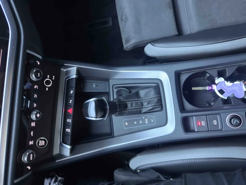 Audi Q3 Audi Q3 2023 35 TFSI Fashionable and Dynamic 2023 — миниатюра 5