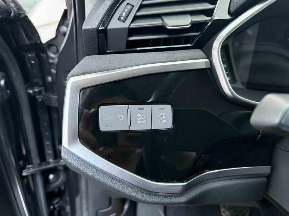 Audi Q3 Audi Q3 2022 35 TFSI Fashionable and Dynamic 2022 — миниатюра 5