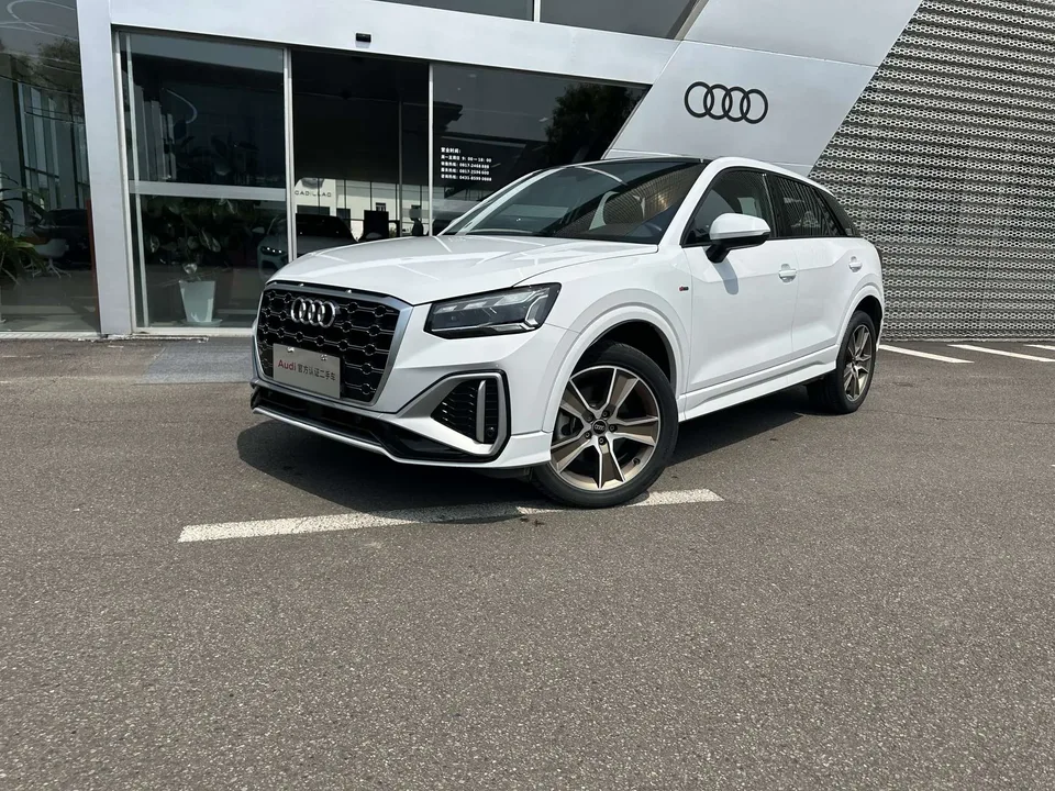 Audi Q2L 2024