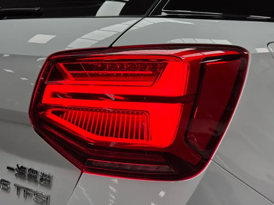 Audi Q2L Audi Q2L 2022 35 TFSI Fashion Dynamic Edition 2022 — миниатюра 3