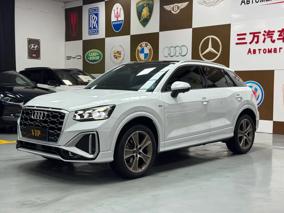Audi Q2L Audi Q2L 2022 35 TFSI Fashion Dynamic Edition 2022 — фото 1, купить с доставкой в Москву