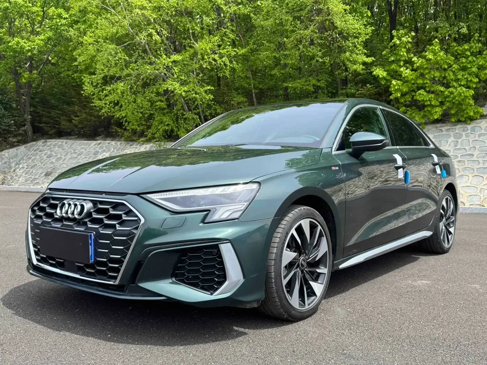 Audi A3 facelift A3L Limousine 35 TFSI stylish and sporty 2023 — фото 1, купить с доставкой в Москву
