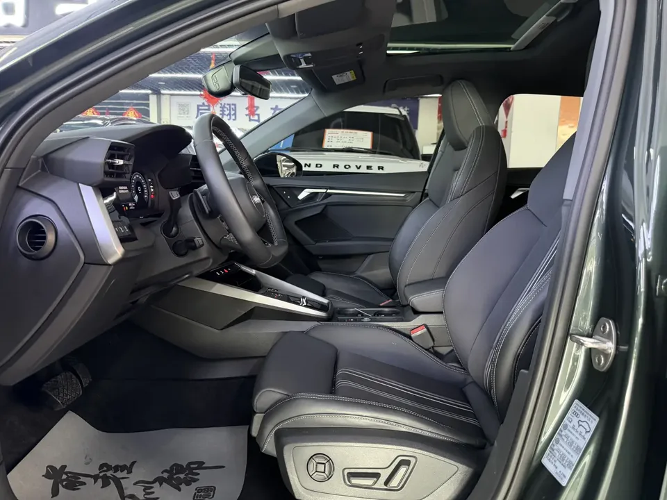 Audi A3 Sportback 35 TFSI stylish and sporty 2023 — миниатюра 5