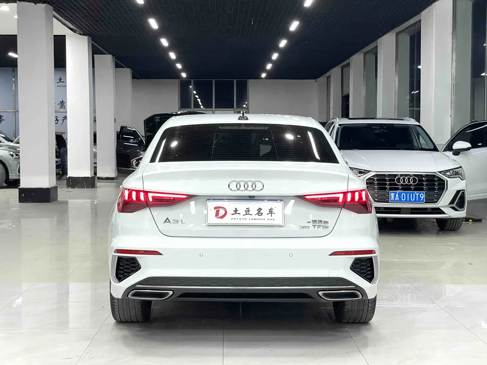 Audi A3 A3L Limousine 35 TFSI Fashion Sports 2023 — миниатюра 2