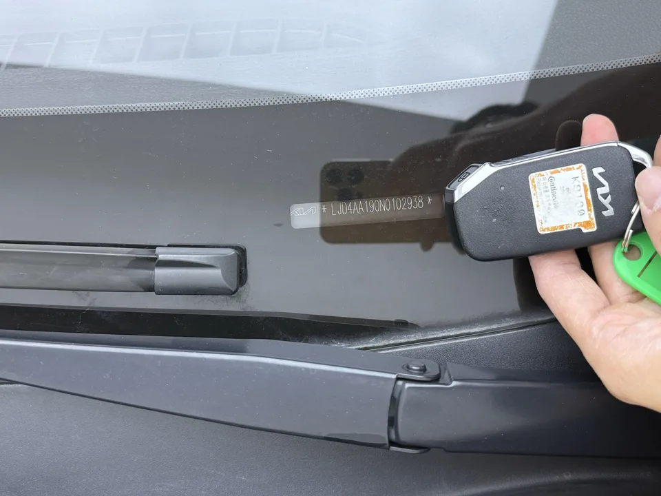 Kia KX1 Yipao facelift 1.4L CVT sunroof model 2022 — миниатюра 2