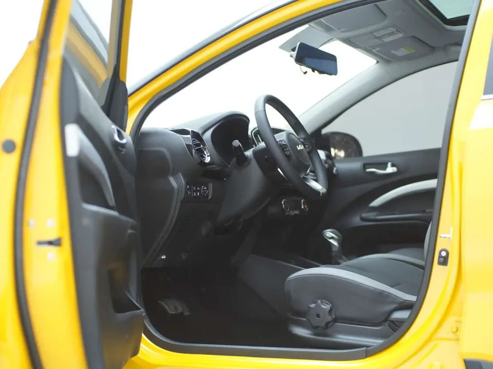 Kia KX1 Yipao facelift 1.4L CVT sunroof model 2022 — миниатюра 3