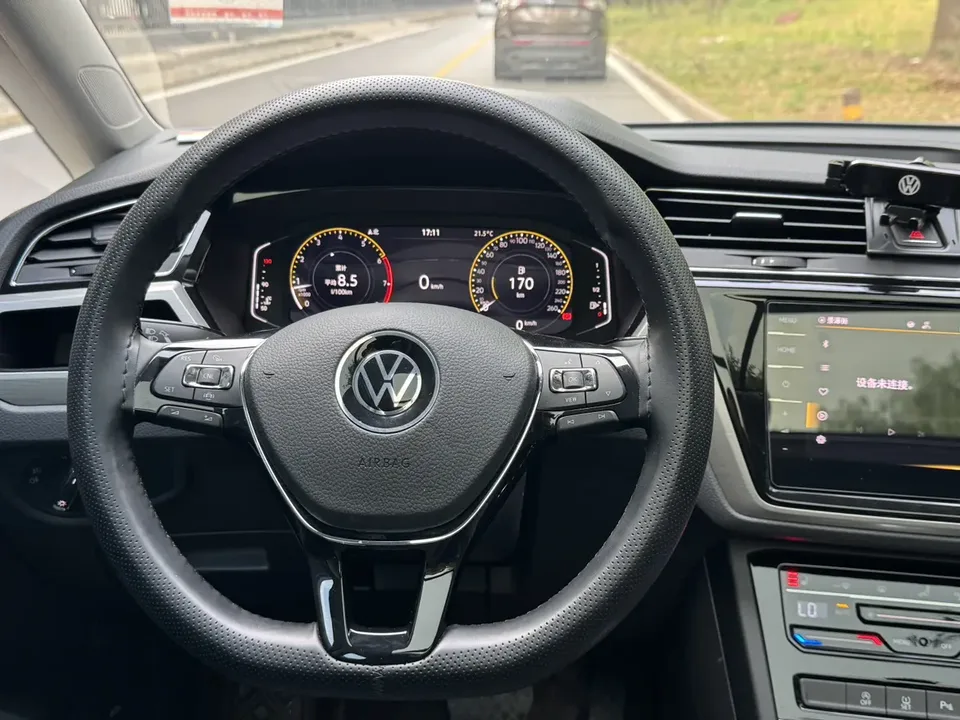 Volkswagen Touran L Touran L 2022 280TSI DSG 7-seater 2023 — миниатюра 4