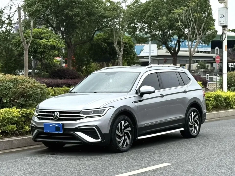 Volkswagen Tiguan L 2022