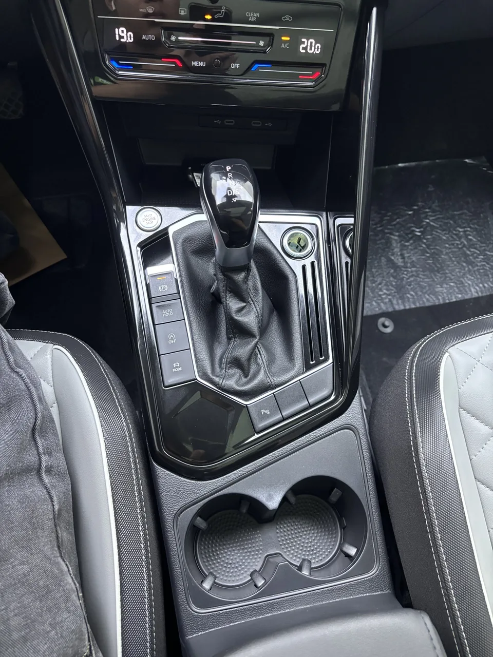 Volkswagen Tayron Tanyue 2023 280TSI 2WD Luxury Plus Advanced Edition 2022 — миниатюра 4
