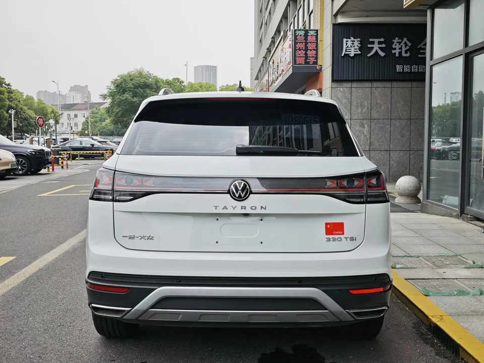 Volkswagen Tayron Tanyue 2023 330TSI 2WD Luxury Plus Advanced Edition 2023 — миниатюра 4