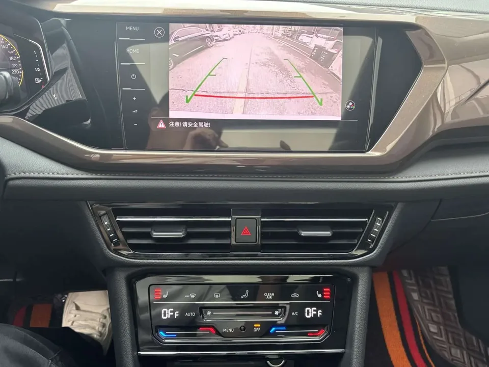 Volkswagen Tharu 280TSI 2WD Luxury Edition 2022 — миниатюра 3