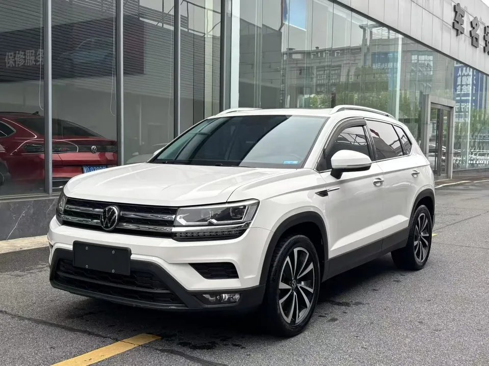 Volkswagen Tharu 280TSI 2WD Luxury Edition 2022 — фото 1, купить с доставкой в Москву