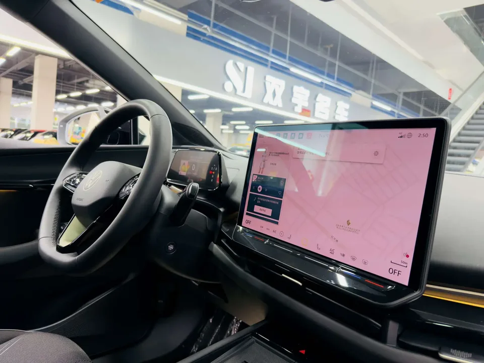 Volkswagen With the crowd06 Pro model with long battery life 2025 — миниатюра 4