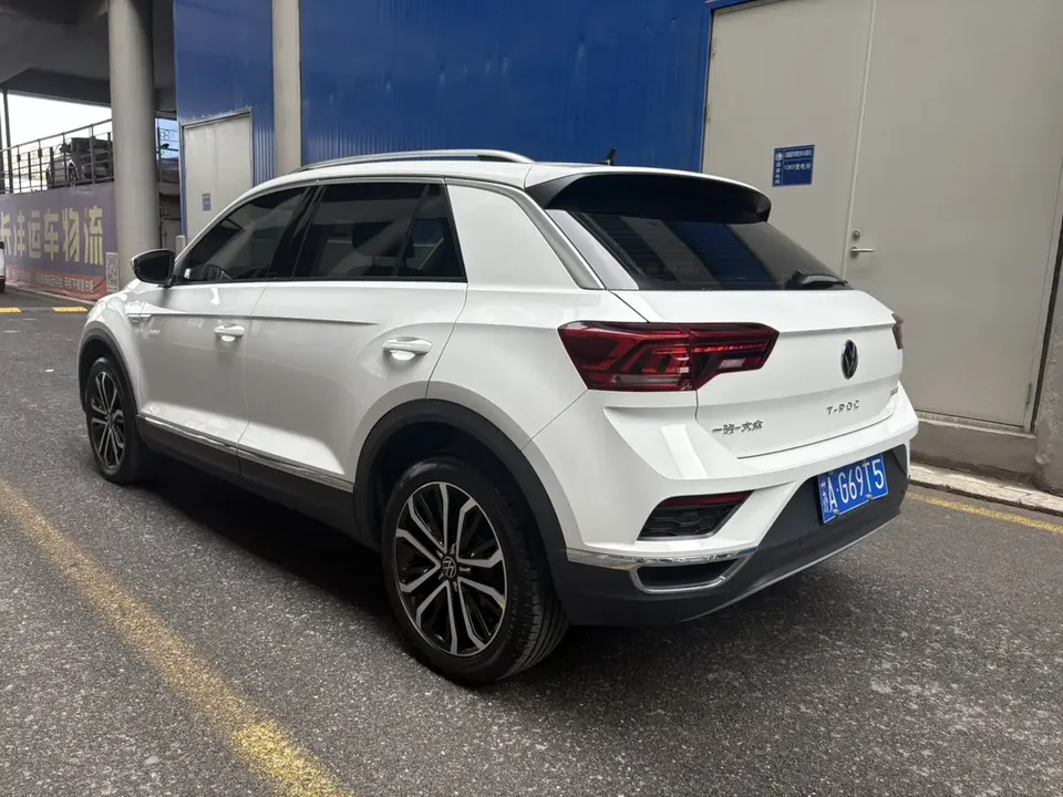 Volkswagen T-Roc Tange 280TSI DSG two-wheel drive comfort PLUS 2022 — миниатюра 2
