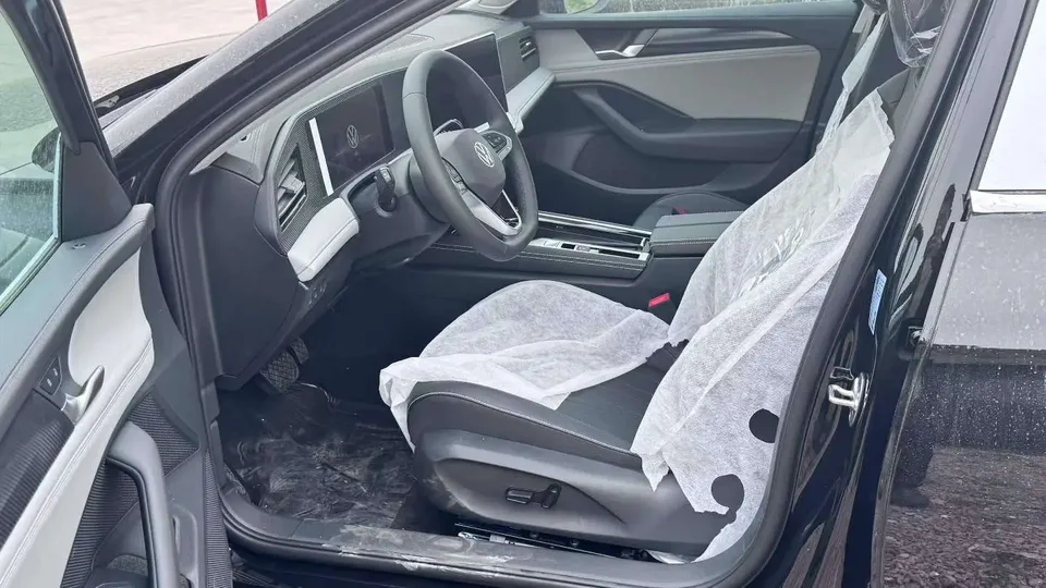 Volkswagen Magotan 2026 Volkswagen Passat 300TSI Premium Edition 2026 — миниатюра 3