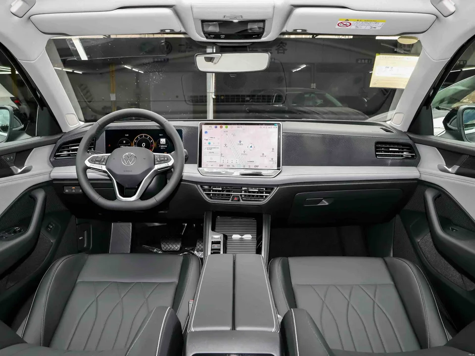 Volkswagen Magotan 2026 Volkswagen Passat 300TSI Premium Edition 2026 — миниатюра 5