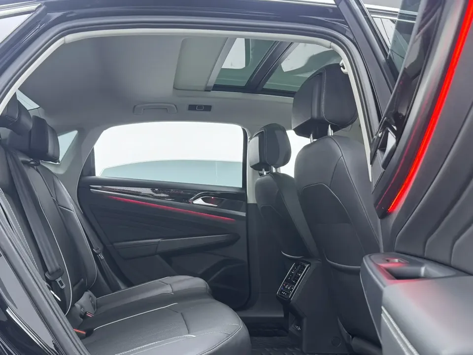 Volkswagen Passat Passat 2024 330TSI Star Elite Edition 2024 — миниатюра 4