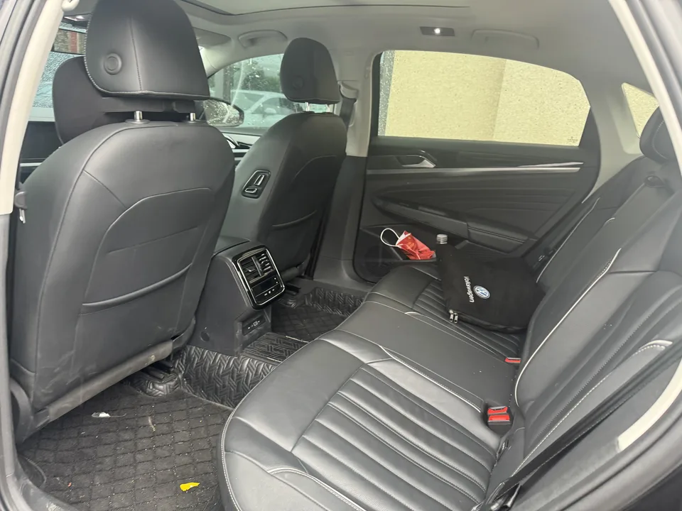 Volkswagen Passat Passat 2023 330TSI Elite Edition 2023 — миниатюра 5