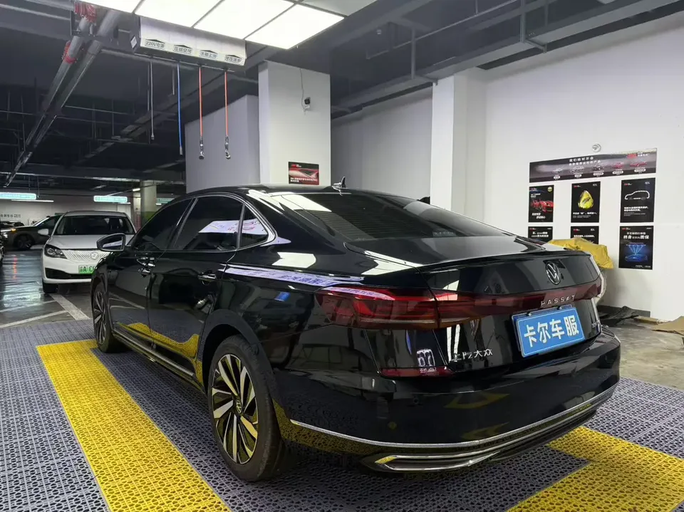 Volkswagen Passat Passat 2024 380TSI Deluxe Edition 2024 — миниатюра 2
