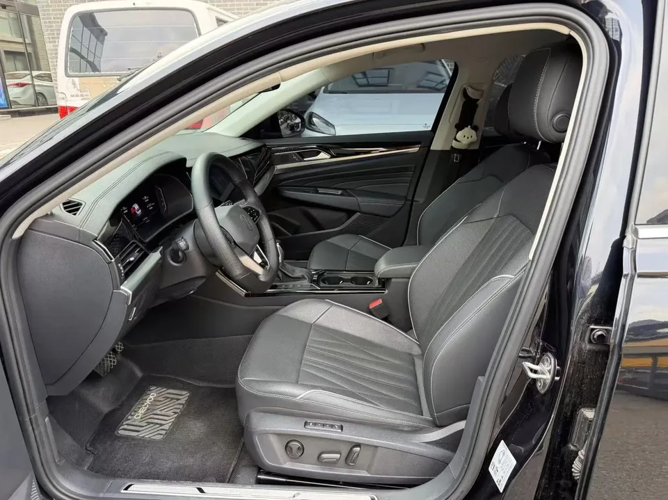 Volkswagen Passat Passat 2023 330TSI Starry Sky Premium Edition 2023 — миниатюра 5