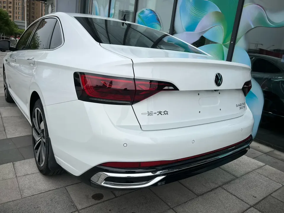 Volkswagen Sagitar 2023 Sagitar 300TSI DSG Beyond Edition 2023 — миниатюра 4
