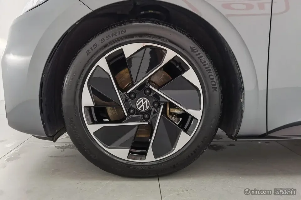 Volkswagen ID.3 Upgraded Pure Smart Edition 2023 — миниатюра 2