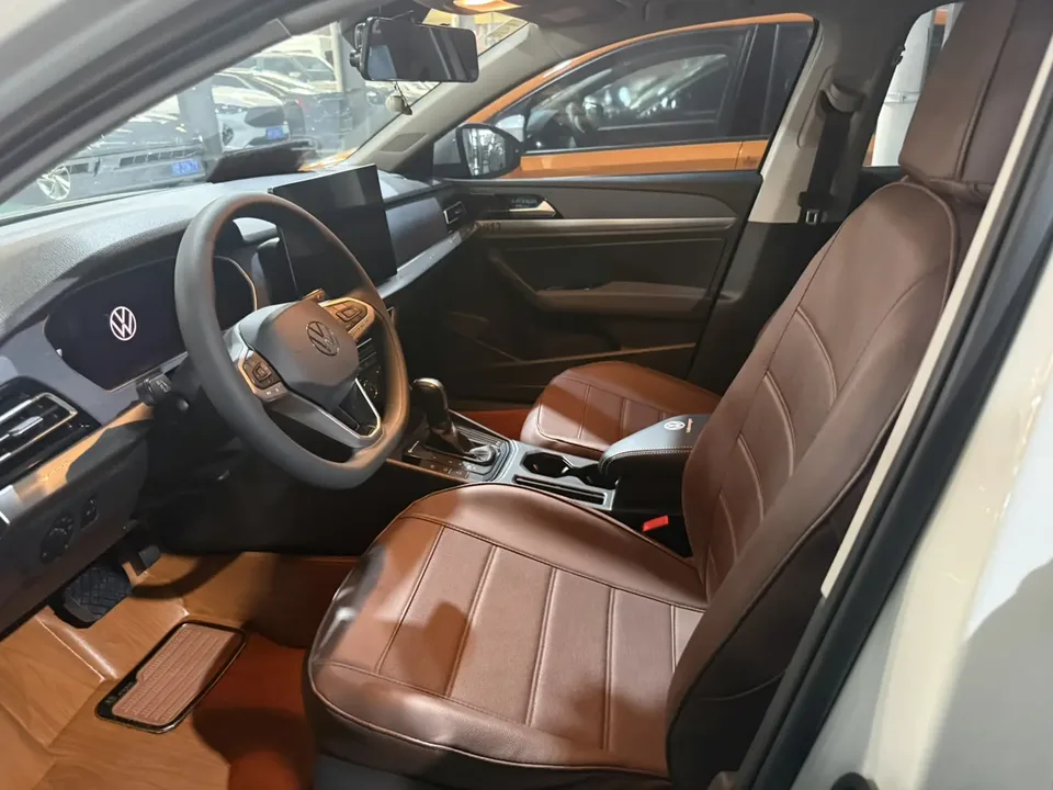 Volkswagen Lavida Lavida 2024 1.5L Automatic 5 Million Edition 2024 — миниатюра 5