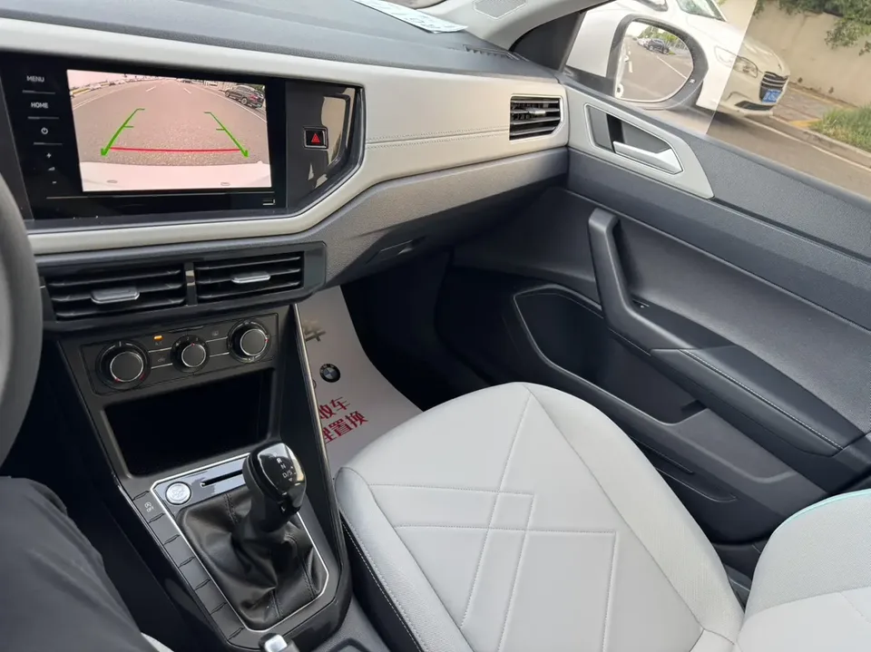 Volkswagen Lavida New 1.5L Automatic New Edition 2023 — миниатюра 4