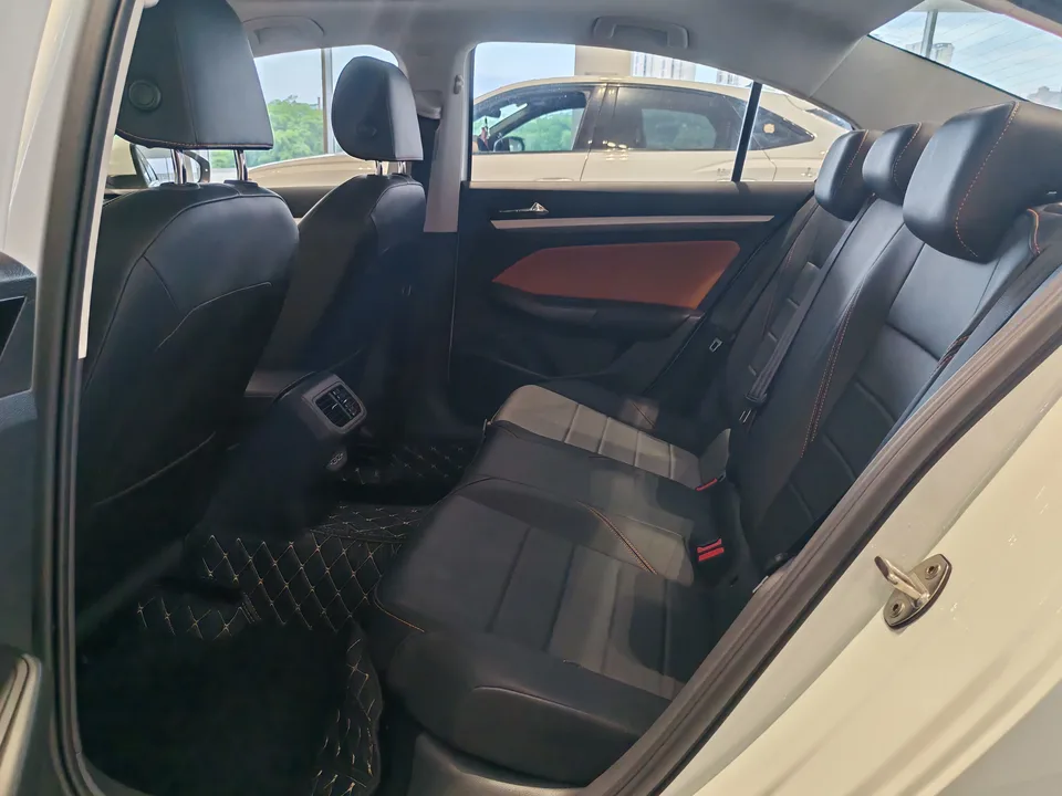 Volkswagen Bora Bora 2024 200TSI DSG Joy Travel PRO Edition 2024 — миниатюра 3