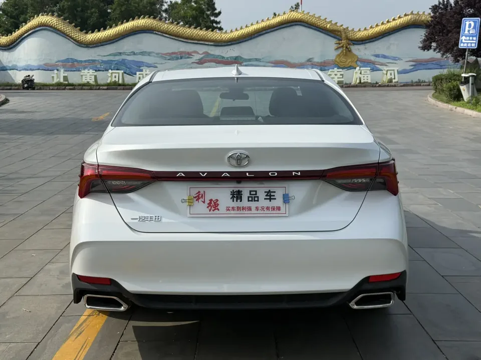 Toyota Avalon Asian dragon 2.0L CVT Deluxe Edition 2026 — thumbnail 2