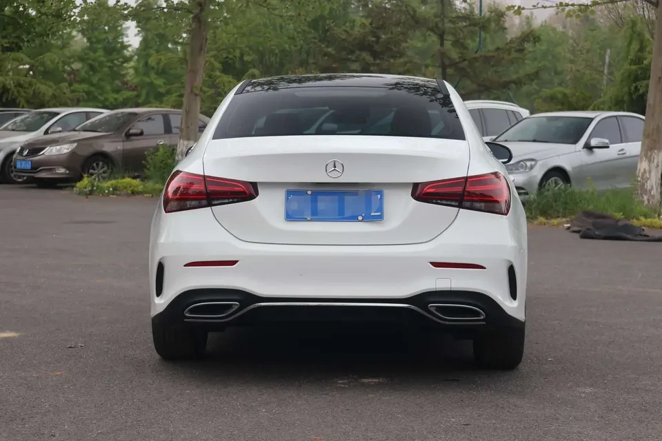 Mercedes-Benz Mercedes Benz A Class Mercedes-Benz A-Class 2022 A 180 L Sports Sedan 2022 — миниатюра 2
