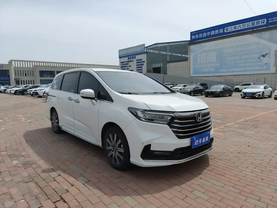 Honda Odyssey Odyssey 2024 2.0L Sharp Enjoy Edition 2024 — миниатюра 3