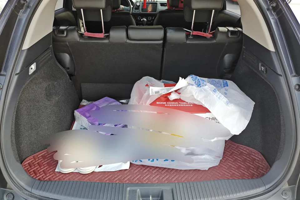 Honda VEZEL 2022 VIZI 1.5L CVT Phantom Night Pioneer Edition 2022 — миниатюра 5
