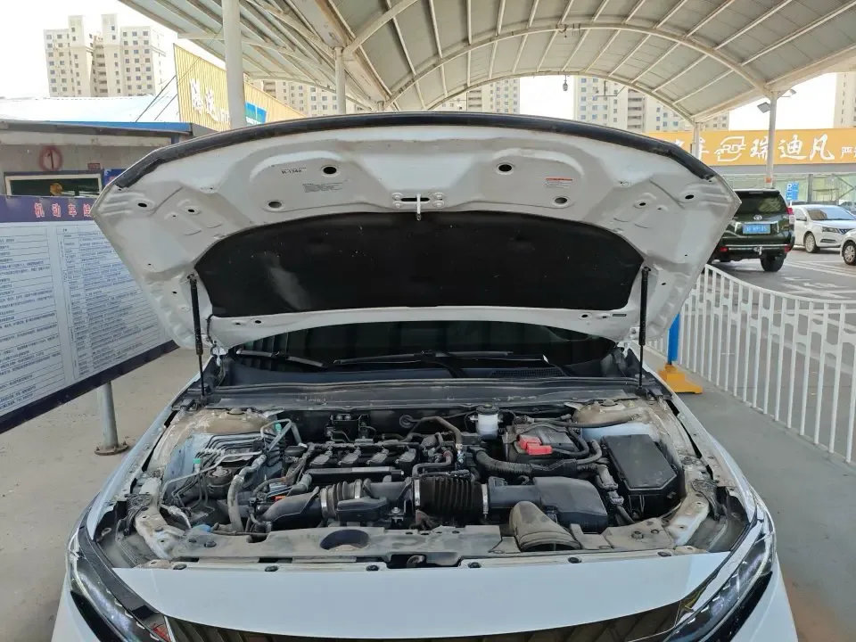 Honda Accord 2022 Accord 260TURBO Fantasy Night Premium Edition 2022 — миниатюра 2