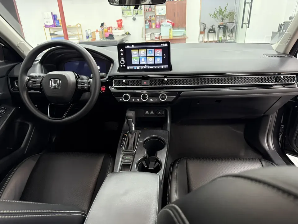 Honda Integra 240TURBO CVT Leading Edition 2023 — миниатюра 5