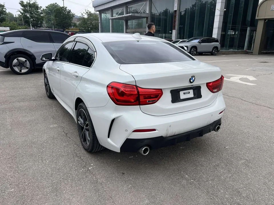 BMW 1 Series BMW 1 Series 2023 120i M Sport 2023 — миниатюра 2