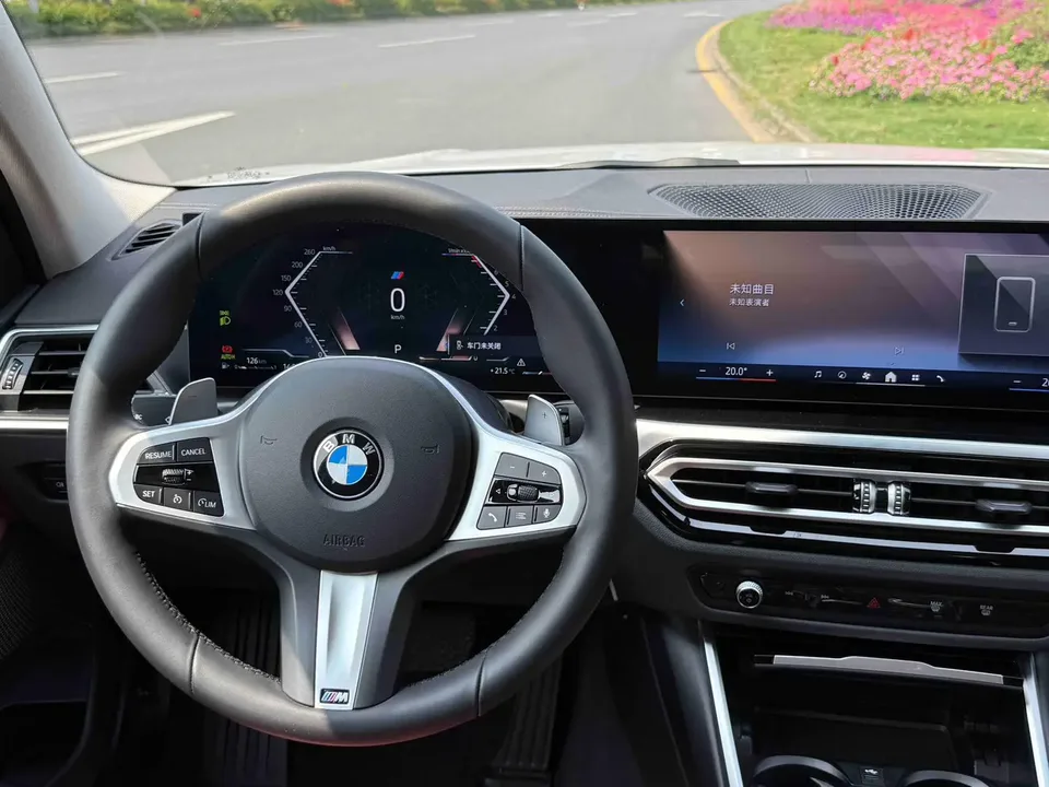 BMW 3 Series BMW 3 Series 2023 320Li M Sport Package 2024 — миниатюра 3