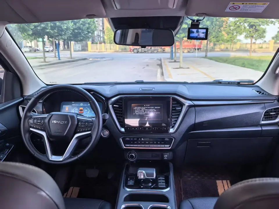 Isuzu Suzutaku 2.5T four-wheel drive automatic flagship version extended version JE4D25Q6BM 2024 — миниатюра 5