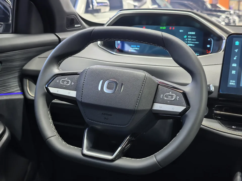Changan Qiyuan Q05 Classic Changan Qiyuan Q05 Classic 2025 Edition 125 Premium 2025 — миниатюра 4
