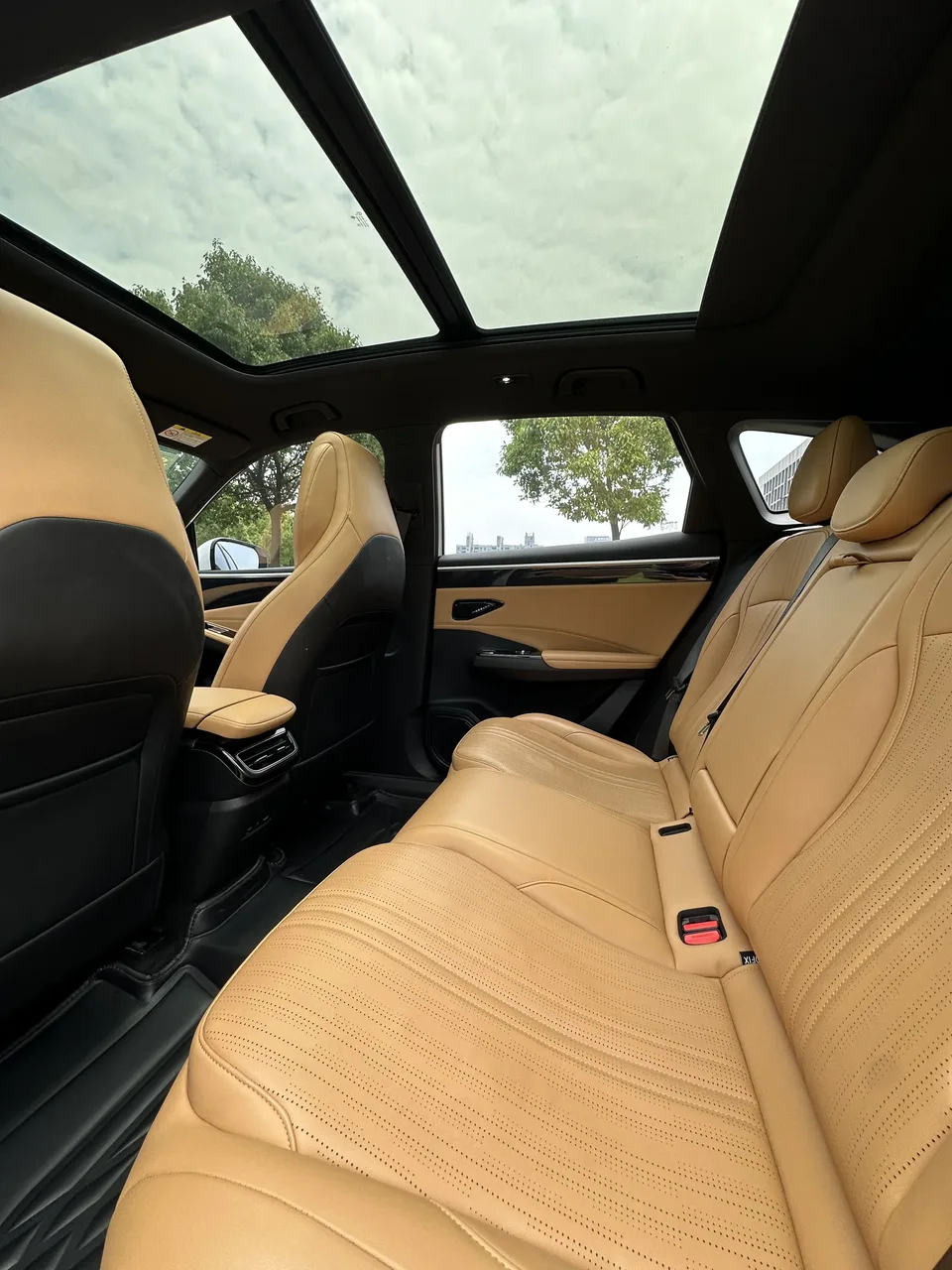Geely Galaxy L7 1.5T DHT 115km MAX 2023 — миниатюра 3