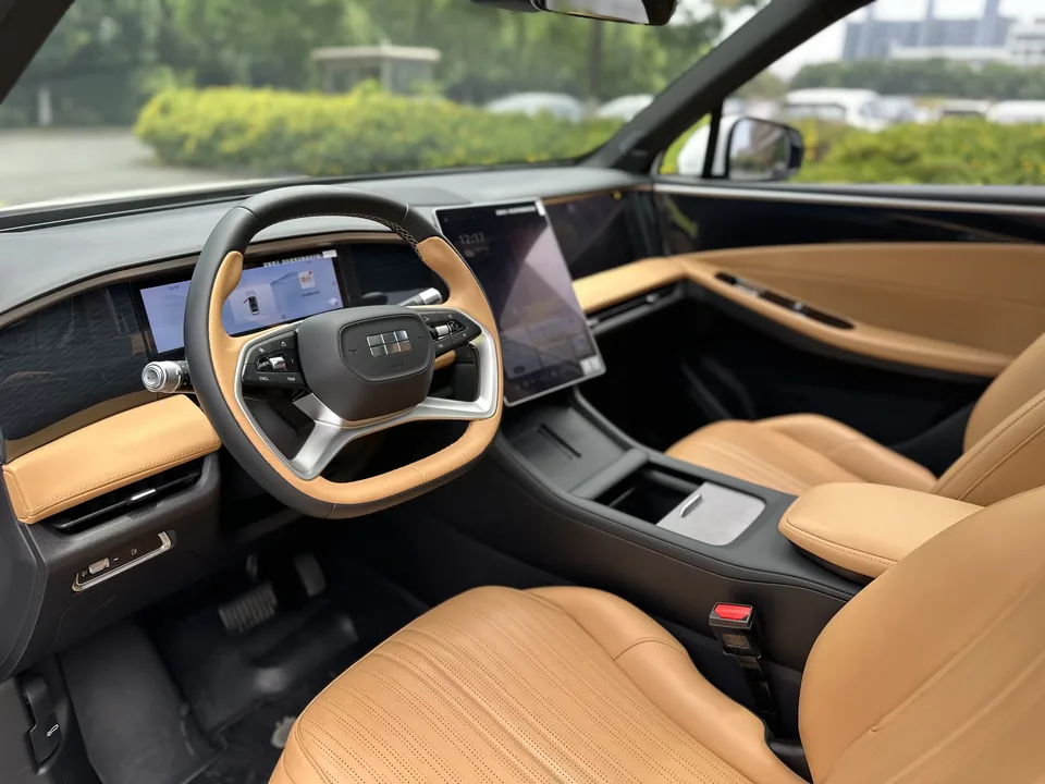 Geely Galaxy L7 1.5T DHT 115km MAX 2023 — миниатюра 5