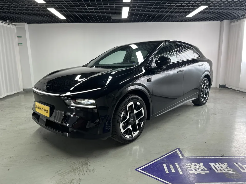 XPeng XPeng G7 Xpeng G7 702 Pure Electric Ultra with Extra Long Range 2025 — photo 1, buy with delivery to Moscow