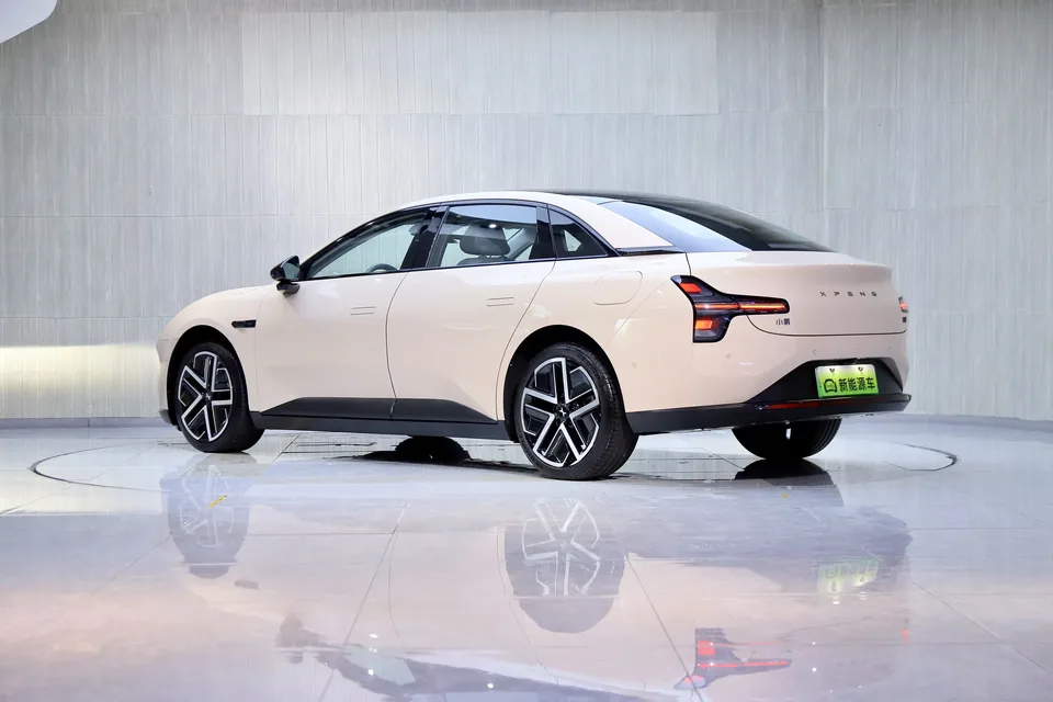 XPeng Xiaopeng MONA M03 600 Ultra-long-range Max version 2025 — миниатюра 4