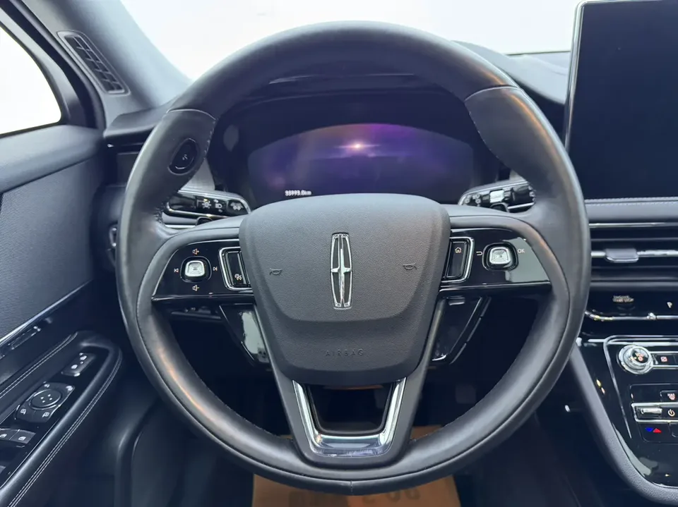 Lincoln Adventurer facelift 2.0T two-wheel drive elegant version 2023 — миниатюра 3
