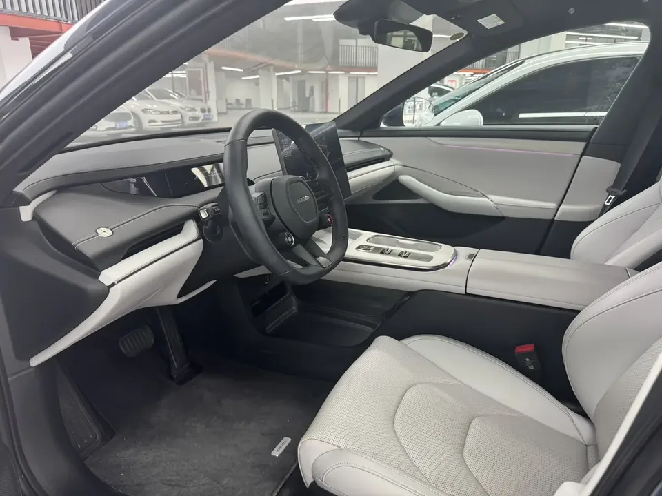 Xiaomi car Xiaomi SU7 Xiaomi SU7 RWD Standard Original Edition 2024 — thumbnail 4