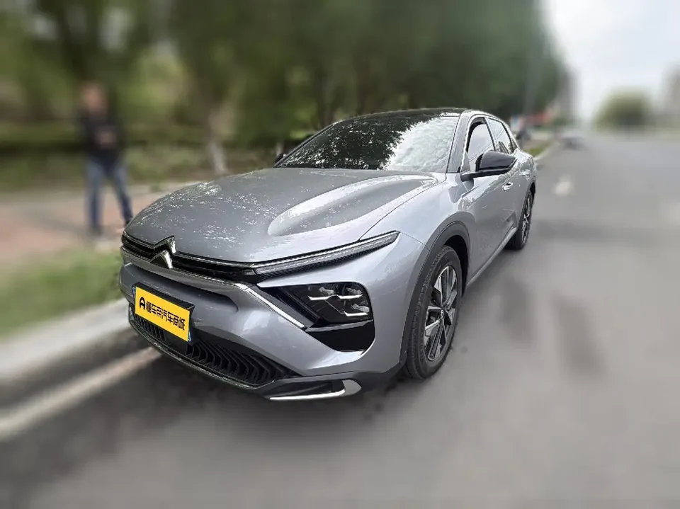 Citroen Versailles C5 X 1.6T Enjoy Extraordinary 2025 — фото 1, купить с доставкой в Москву