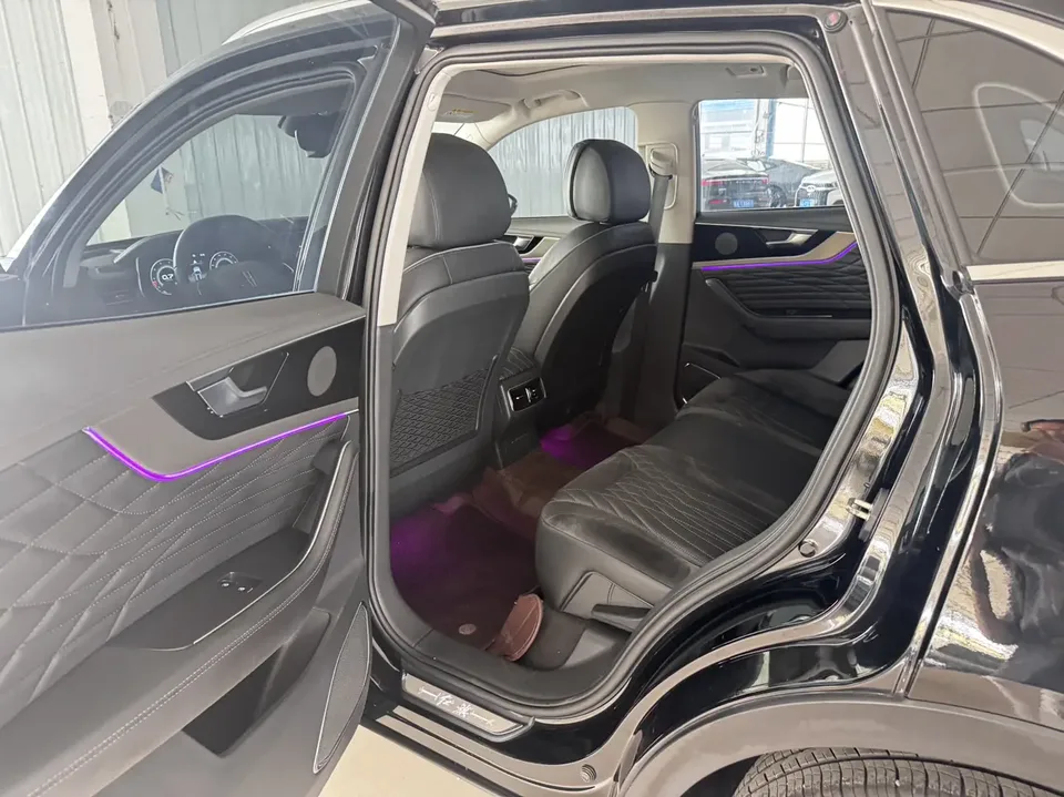 Hongqi HS5 Hongqi HS5 2022 2.0T Zhilian Qiyue Edition 2022 — миниатюра 4