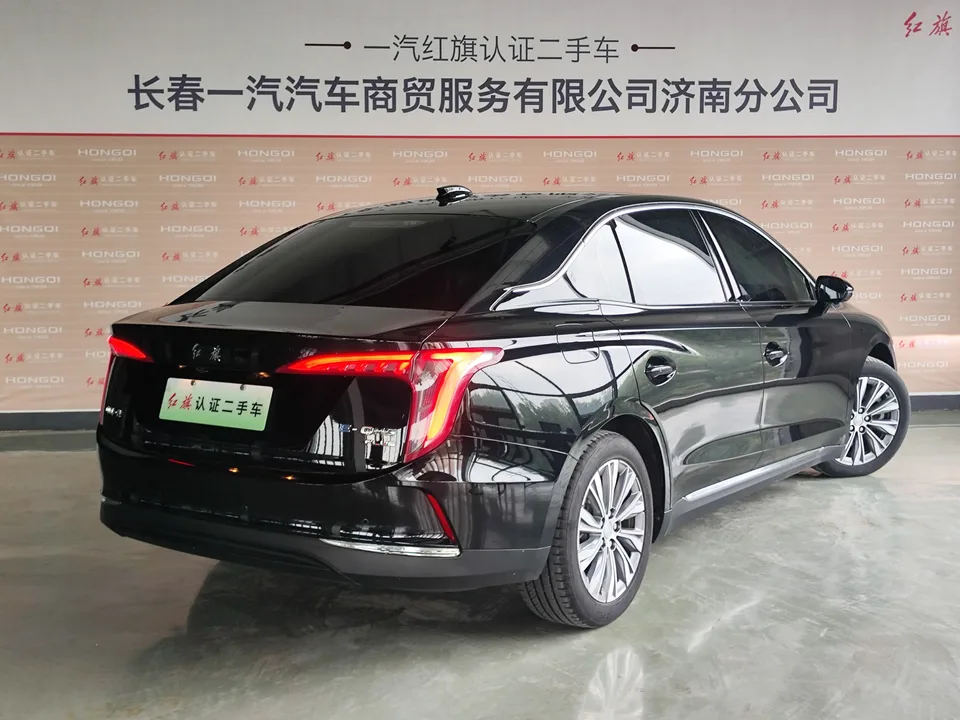 Hongqi E-QM5 Hongqi E-QM5 2023 620KM PLUS Edition 2023 — миниатюра 2