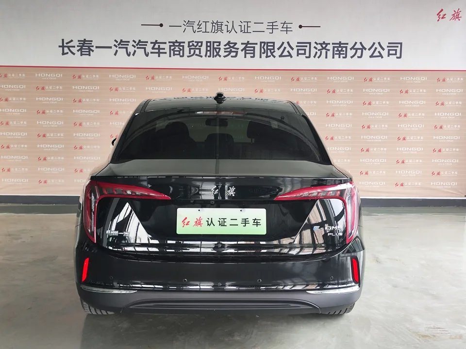 Hongqi E-QM5 Hongqi E-QM5 2023 620KM PLUS Edition 2023 — миниатюра 4