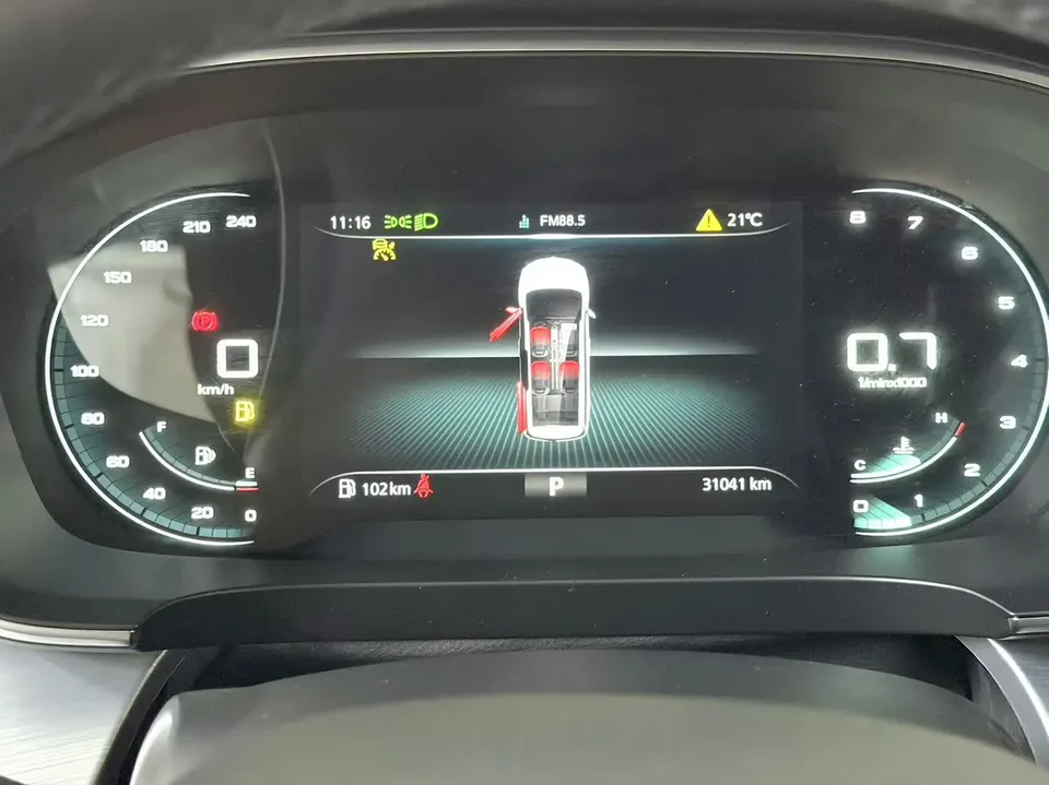 Roewe iMAX8 Roewe iMAX8 2022 400TGI Honor Edition 2022 — миниатюра 3